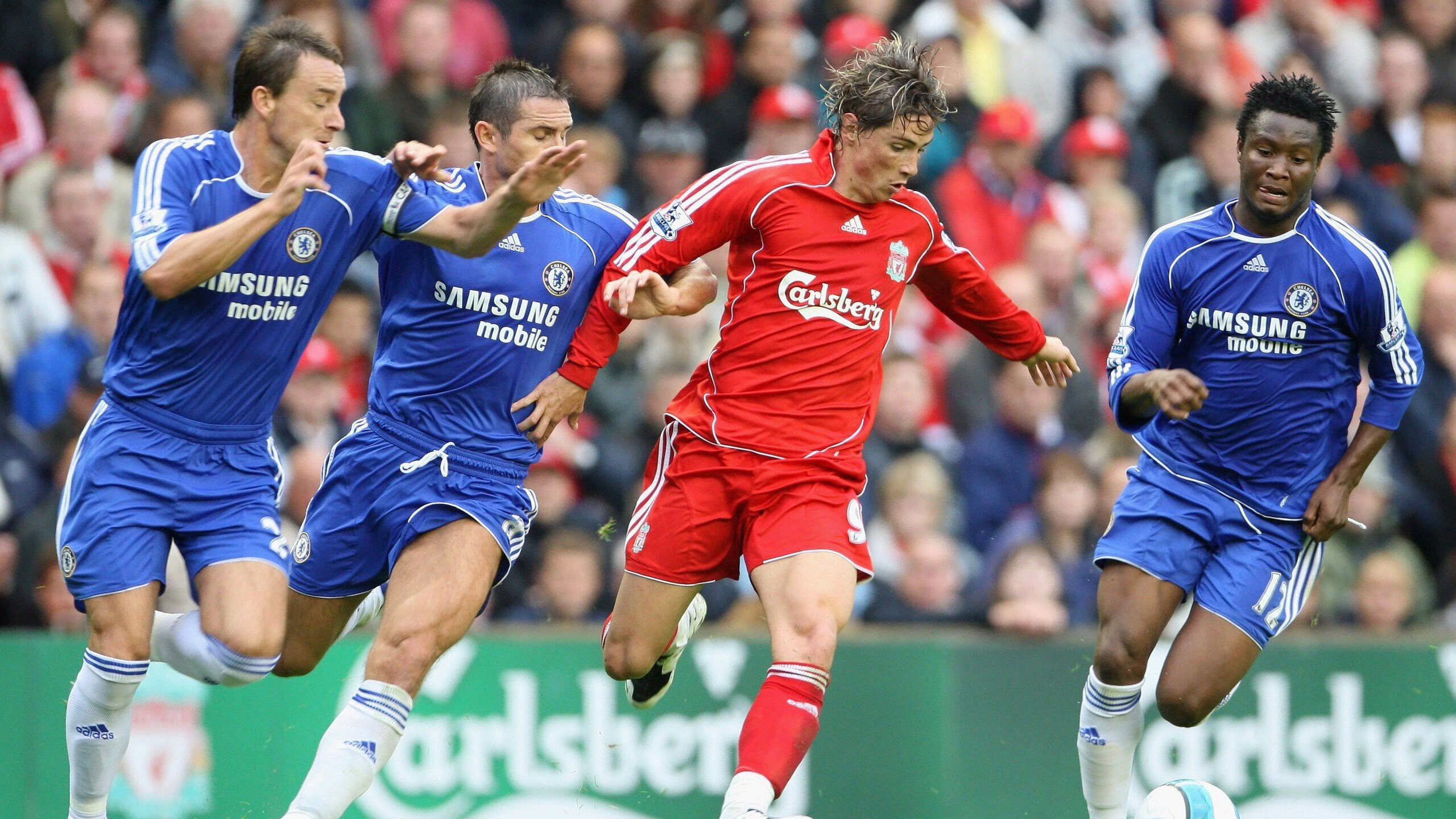 F1赛车赛场焦点!韩国队对阵美国队,球星闪耀,全场焦点无人能挡